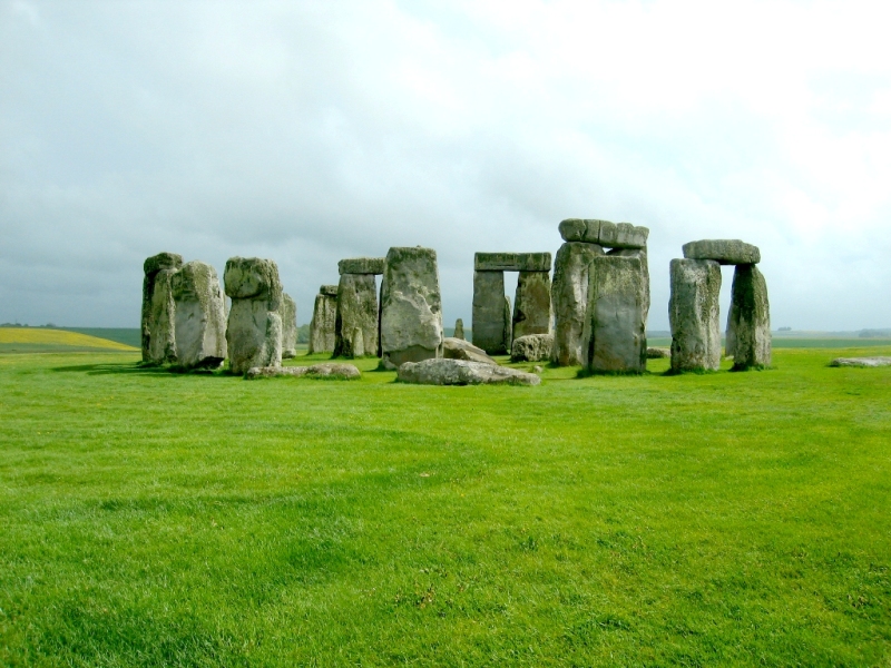 stonehenge.jpg