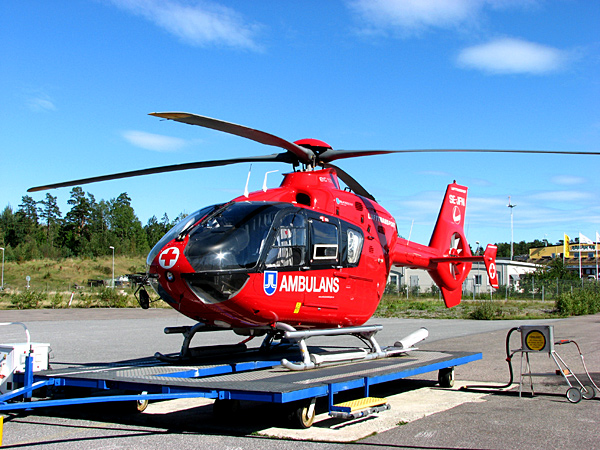 Ambulanshelikopter2.jpg