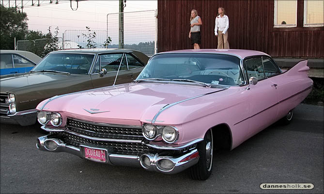 Bilträff - Gnesta 060913 - Pink Cadillac 01.jpg