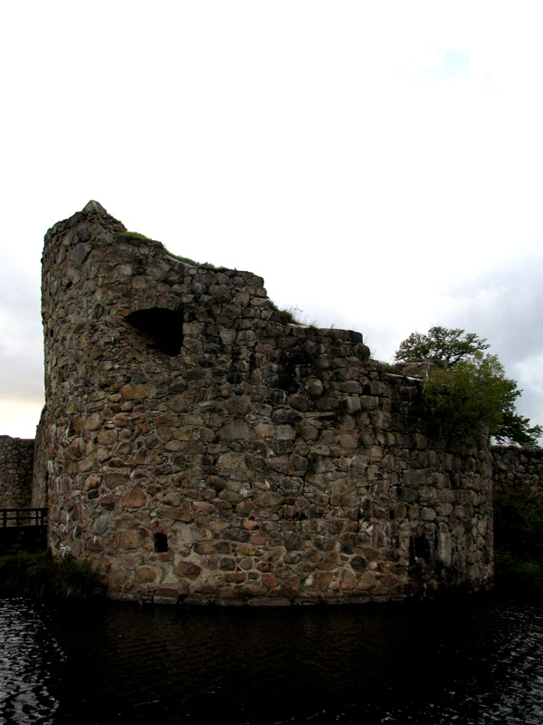 ruin1.jpg