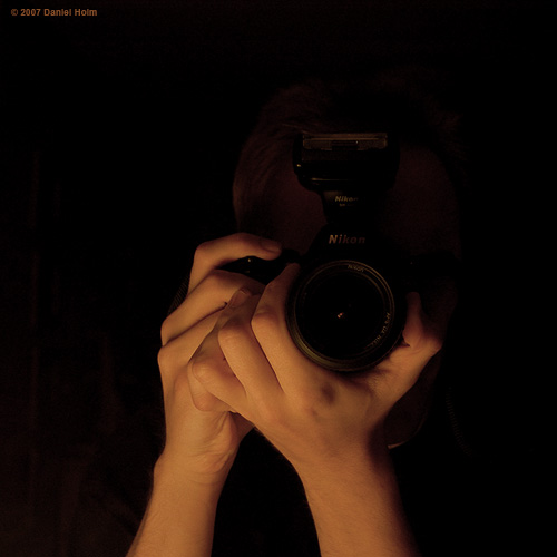 nikon_mirror.jpg