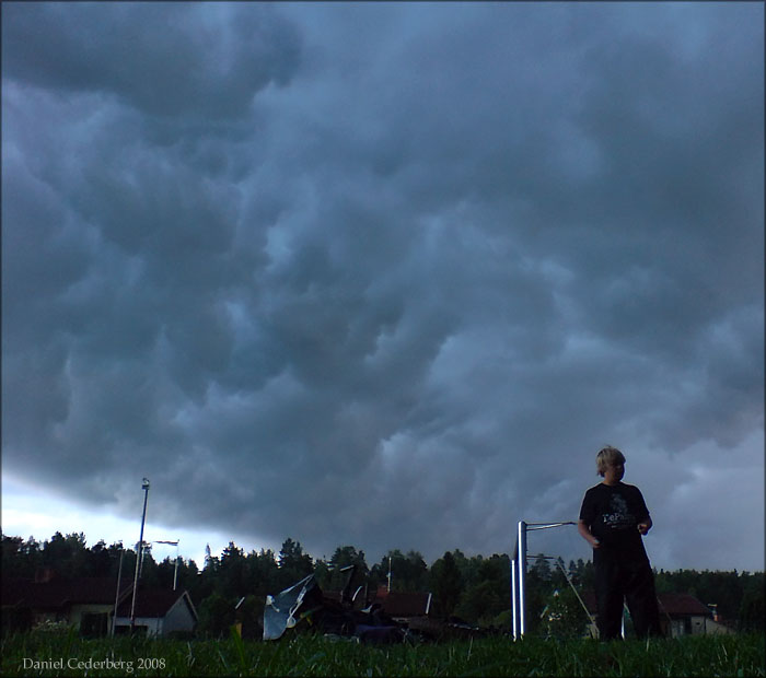 Onda moln på träningen.jpg