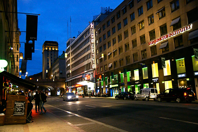 100.jpg
