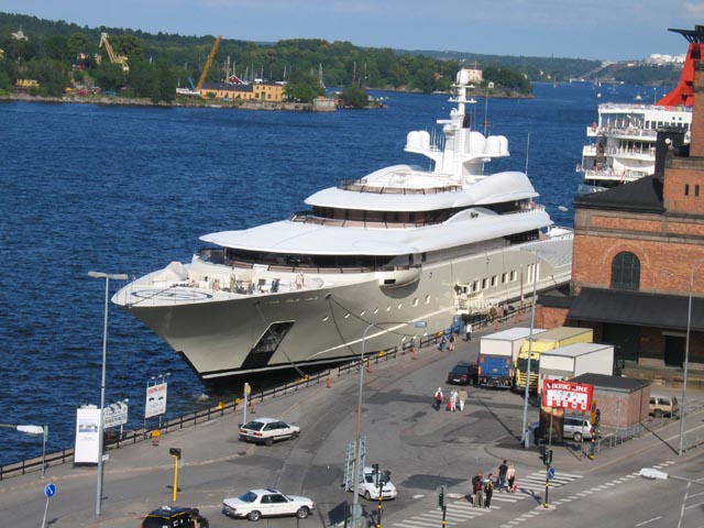 wf_boat.jpg