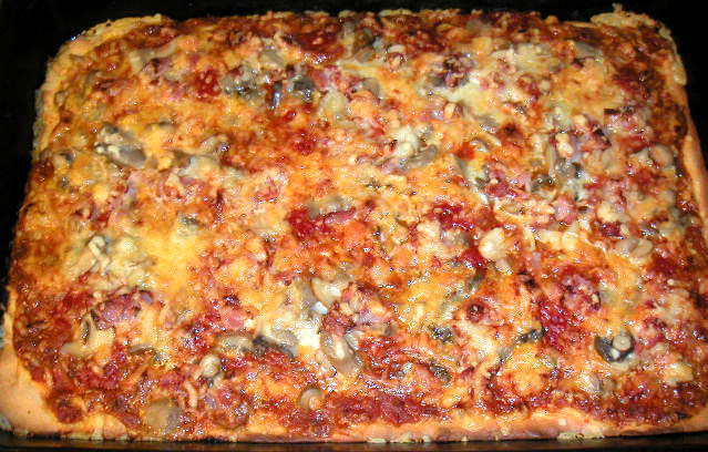 pizza040111.jpg