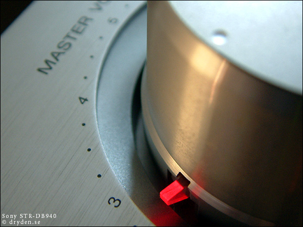 sonystrdb940.jpg