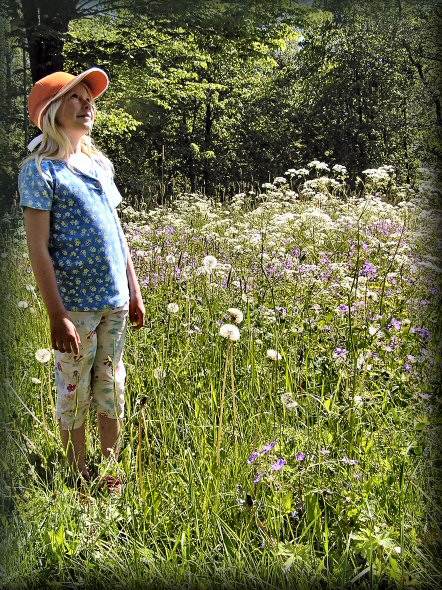 flowergirl.jpg