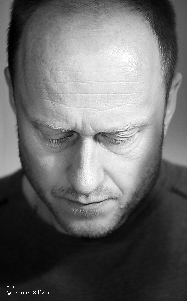 051205_far2.jpg